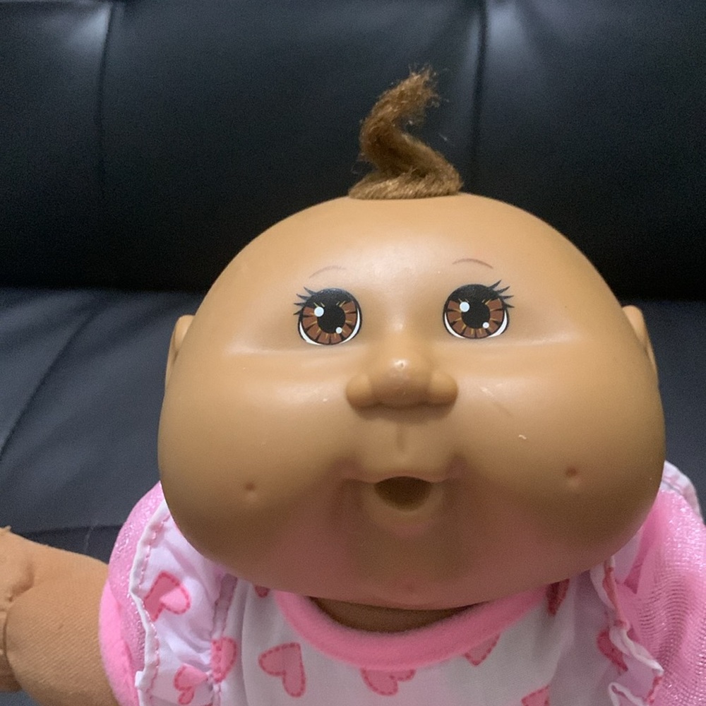 AA Cabbage Patch Kid baby doll with car seat - Picture 9 of 11